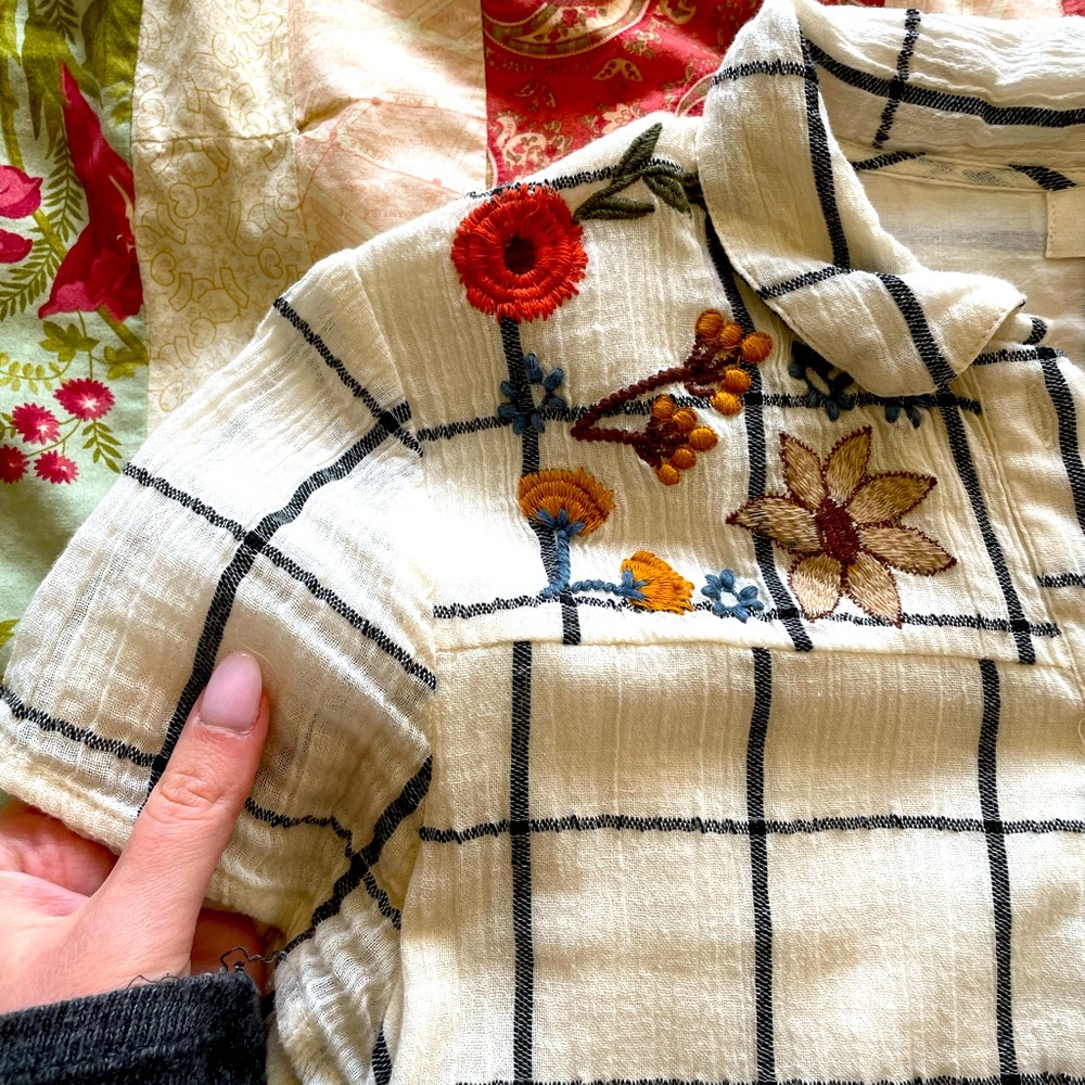 Roole Medium top cream grid pattern embroidered boho